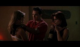 玩尽杀绝无删在线观看,无删版在线观看，揭秘生死较量背后的惊心动魄